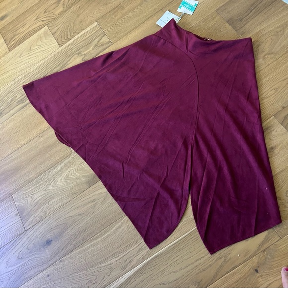 Umgee super Soft Flowy Maroon Skirt Size M - Picture 10 of 11
